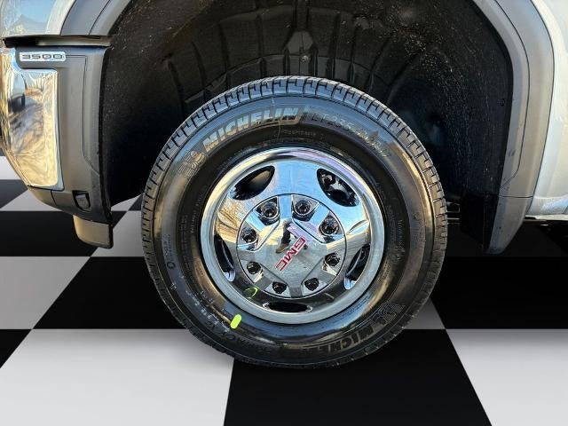 2026 GMC Sierra 3500 HD Chassis Cab SLE