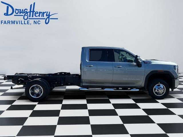2026 GMC Sierra 3500 HD Chassis Cab SLE