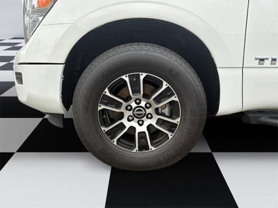 2024 Nissan Titan SV