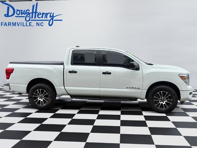 2024 Nissan Titan SV