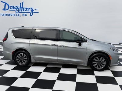 2024 Chrysler Pacifica Hybrid Select
