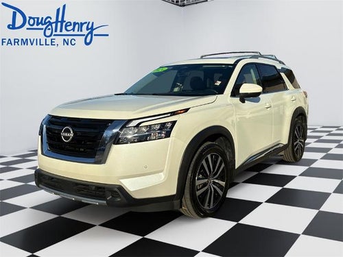 2024 Nissan Pathfinder Platinum