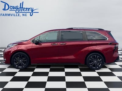 2022 Toyota Sienna XSE