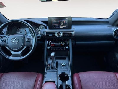 2022 Lexus IS 