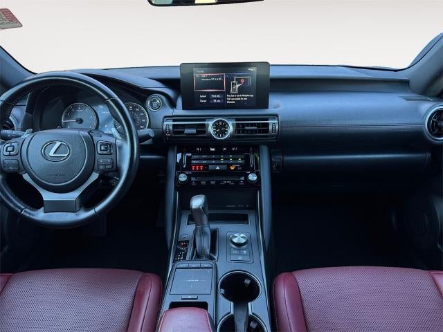 2022 Lexus IS 