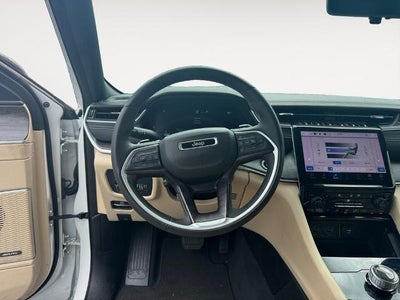2023 Jeep Grand Cherokee Limited 4x2