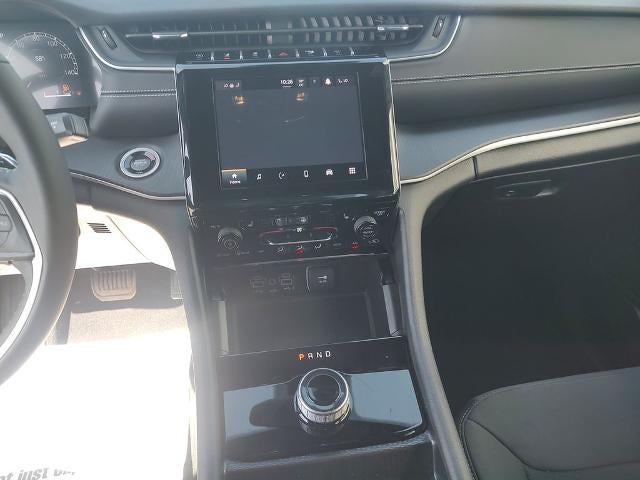 2024 Jeep Grand Cherokee Laredo 4x4