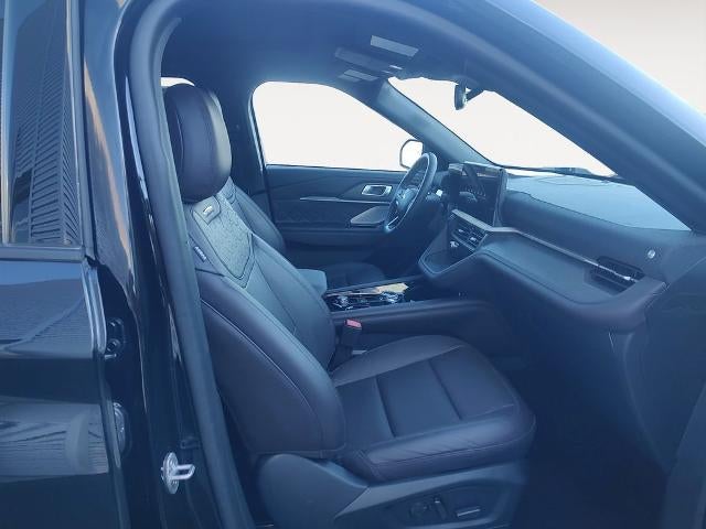 2025 Ford Explorer Platinum RWD