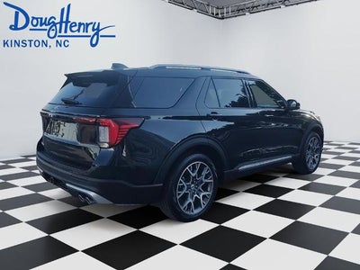 2025 Ford Explorer Platinum RWD