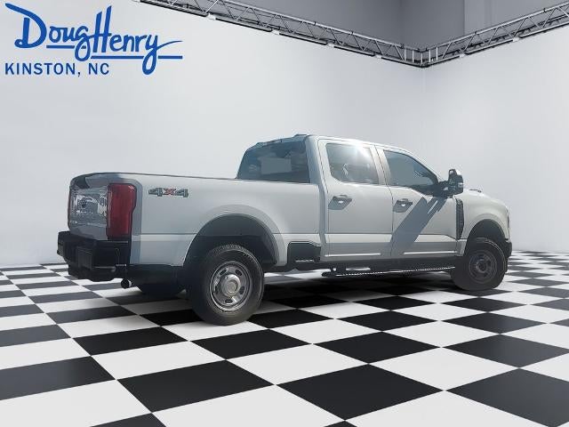 2026 Ford Super Duty F-250 SRW XL 4WD Crew Cab 6.75' Box