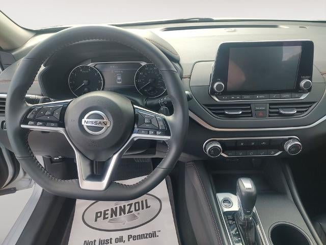 2021 Nissan Altima 2.5 SR Sedan