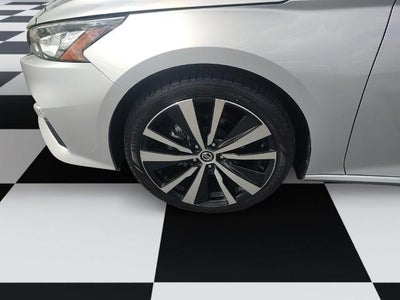 2021 Nissan Altima 2.5 SR Sedan