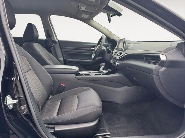 2024 Nissan Altima 2.5 SV Sedan