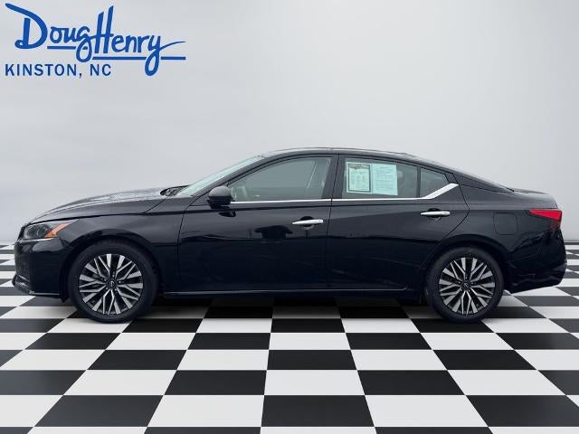 2024 Nissan Altima 2.5 SV Sedan