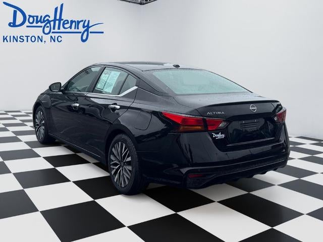2024 Nissan Altima 2.5 SV Sedan