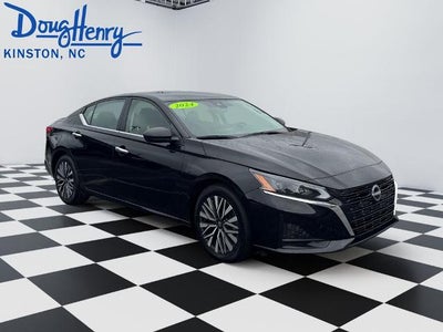 2024 Nissan Altima 2.5 SV Sedan
