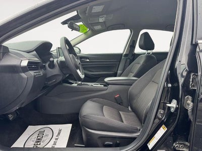 2024 Nissan Altima 2.5 SV Sedan
