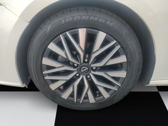 2023 Nissan Altima 2.5 SV Sedan
