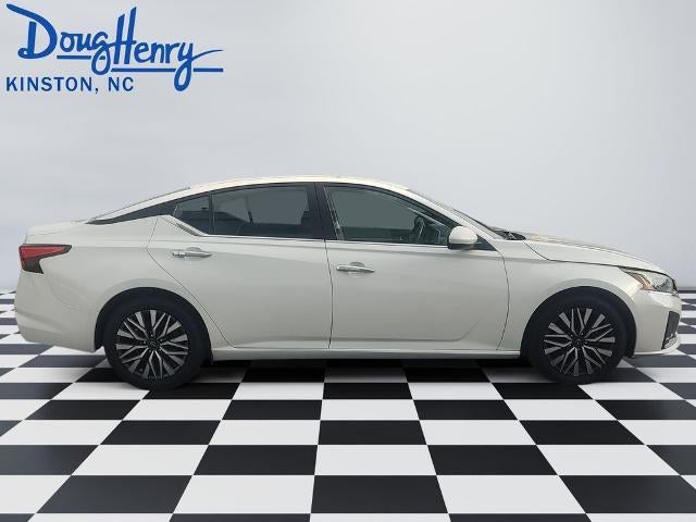 2023 Nissan Altima 2.5 SV Sedan