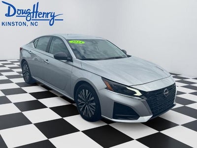 2024 Nissan Altima 2.5 SV Sedan