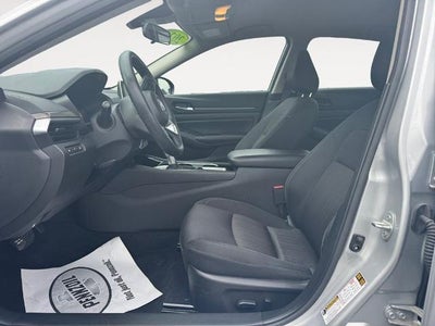 2024 Nissan Altima 2.5 SV Sedan