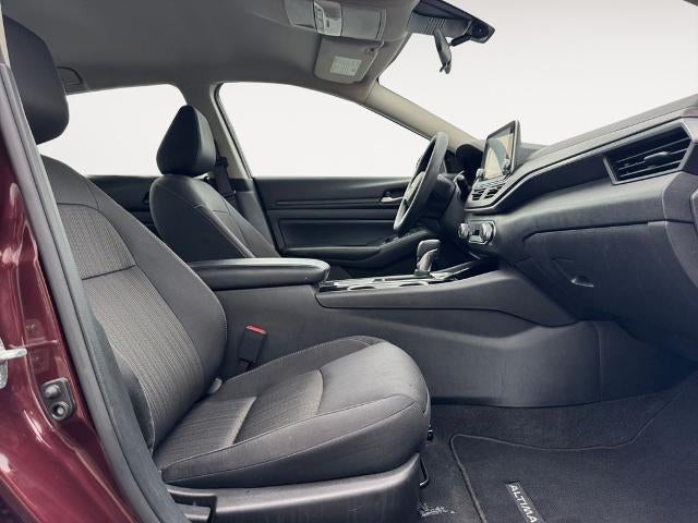 2024 Nissan Altima 2.5 SV Sedan