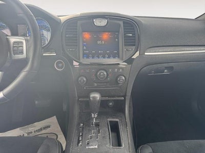 2012 Chrysler 300 4dr Sdn V8 SRT8 RWD