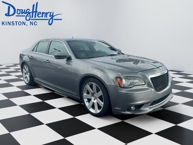 2012 Chrysler 300 4dr Sdn V8 SRT8 RWD