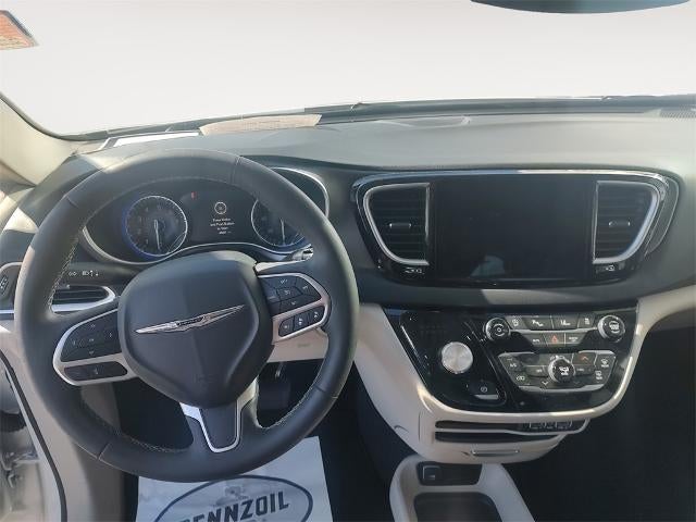 2024 Chrysler Pacifica Touring L FWD