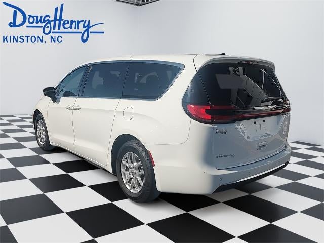 2024 Chrysler Pacifica Touring L FWD
