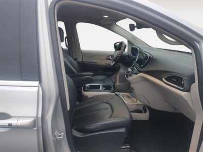 2024 Chrysler Pacifica Touring L FWD