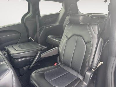 2025 Chrysler Pacifica Select FWD