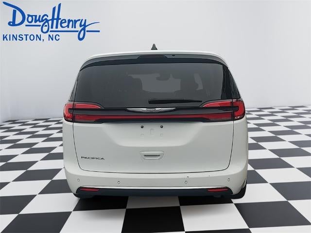 2024 Chrysler Pacifica Touring L FWD