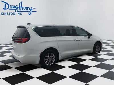 2024 Chrysler Pacifica Touring L FWD
