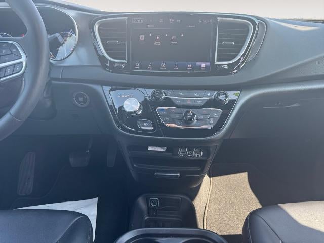 2025 Chrysler Pacifica Select FWD