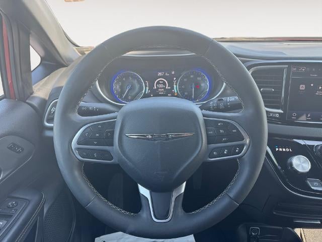 2025 Chrysler Pacifica Select FWD