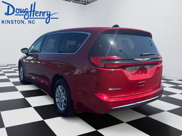 2025 Chrysler Pacifica Select FWD