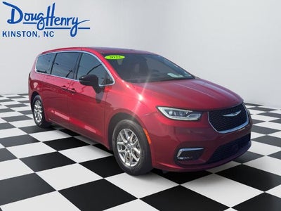 2025 Chrysler Pacifica Select FWD