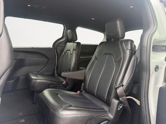 2025 Chrysler Pacifica Select FWD