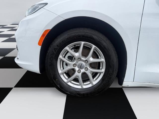 2025 Chrysler Pacifica Select FWD