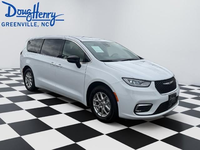 2025 Chrysler Pacifica Select FWD