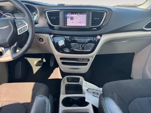 2023 Chrysler Voyager LX FWD