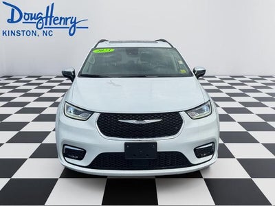 2023 Chrysler Pacifica Limited FWD