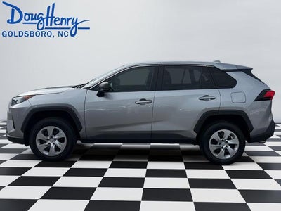 2022 Toyota RAV4 LE FWD (GS)