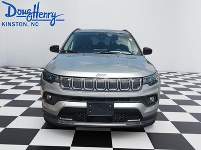 2022 Jeep Compass Latitude Lux