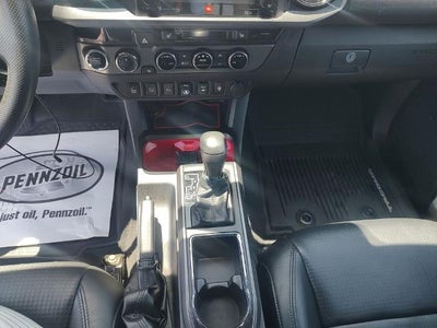 2018 Toyota Tacoma TRD Off Road Double Cab 5' Bed V6 4x4 AT (Natl)