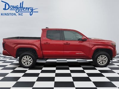 2024 Toyota Tacoma 2WD 2WD SR5 Double Cab 5' Bed AT (SE)