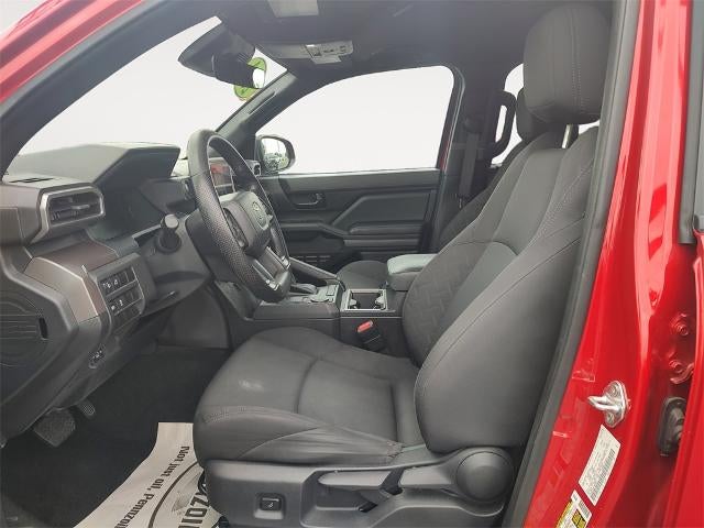 2024 Toyota Tacoma 2WD 2WD SR5 Double Cab 5' Bed AT (SE)