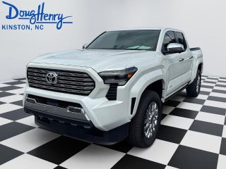 2025 Toyota Tacoma 4WD 4WD SR Double Cab 5' Bed MT (Natl)