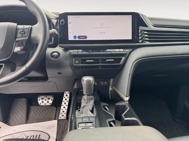 2025 Toyota Camry SE (SE)